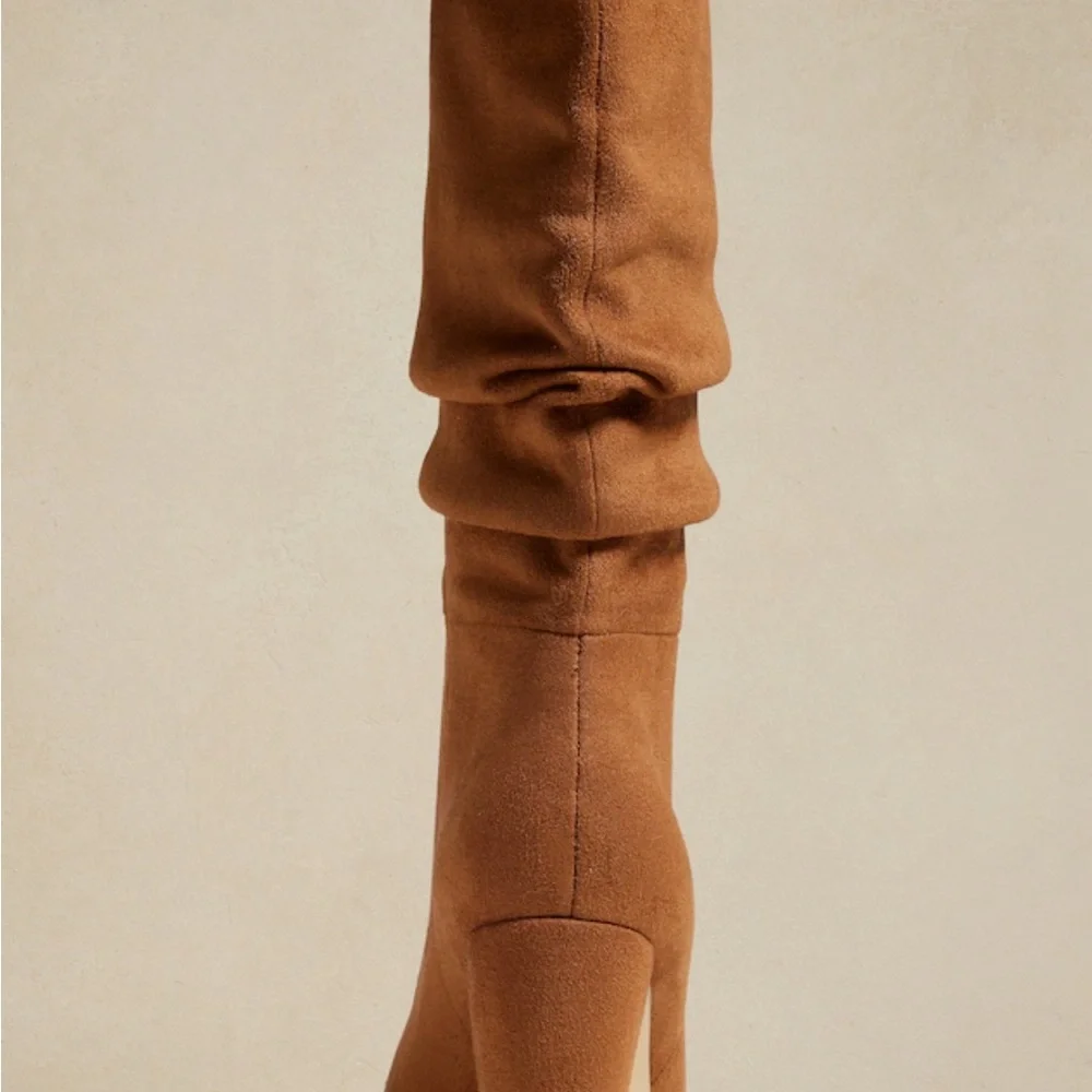 Banana Republic Suede Slouchy Boot, 7.5 - Picture 4 of 13